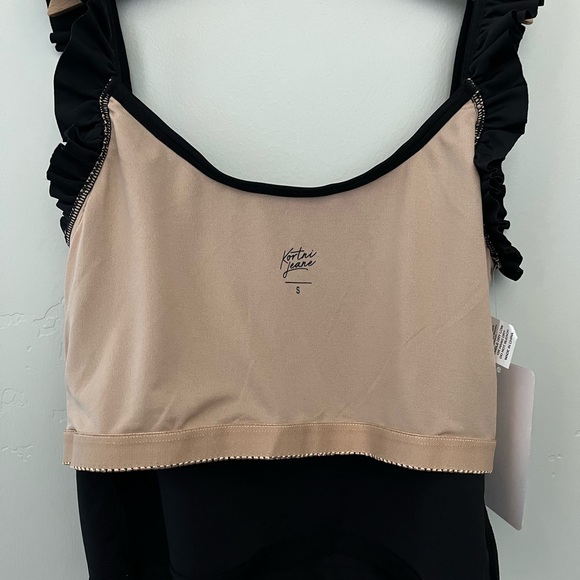 Kortni Jeane Flutter Top - Picture 3 of 3